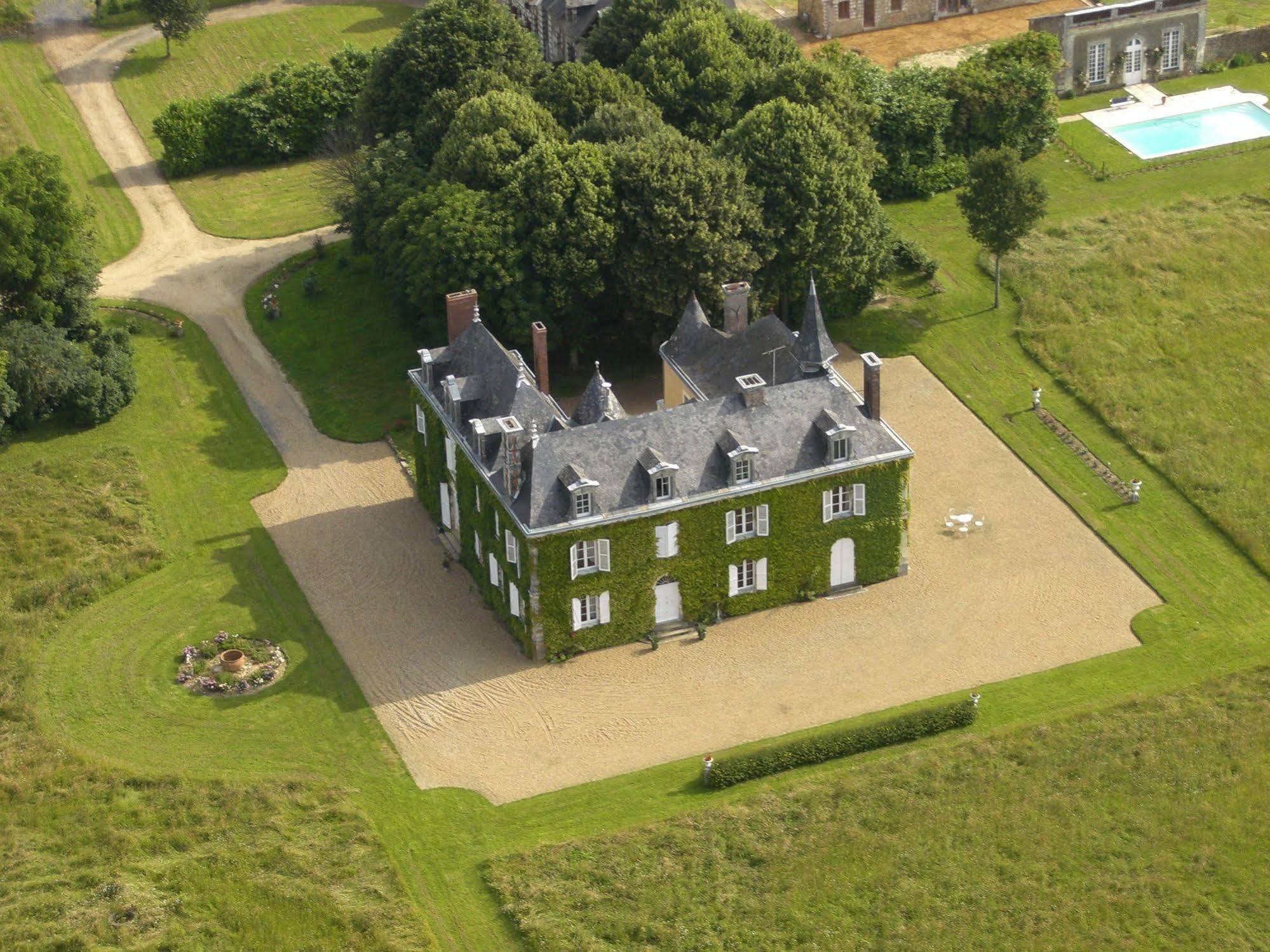 Château des Lutz Daon Exterior foto
